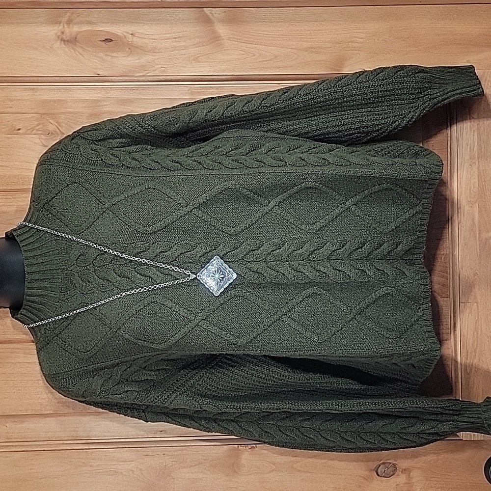 Soft Green Mock Turtleneck - Picture 2 of 11